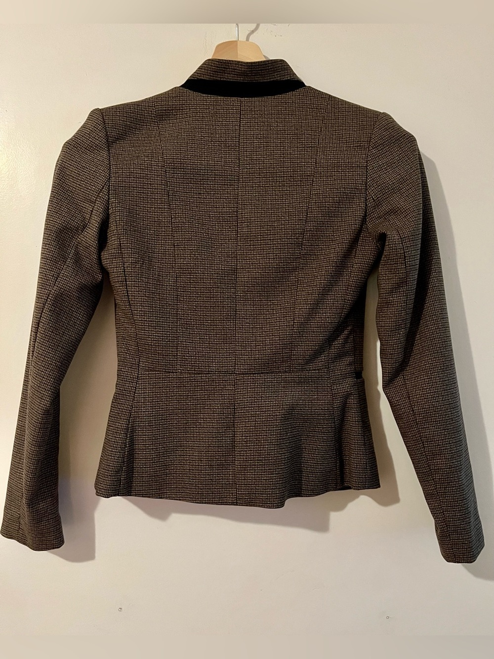 H&M Blazer - Picture 2 of 6